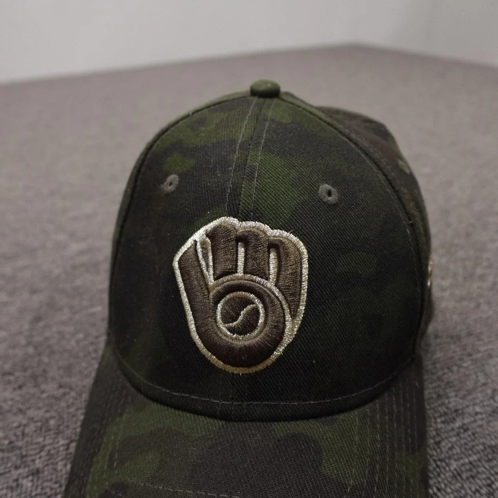 Milwaukee Brewers Hat Cap Fitted Mens Medium Camo MLB Baseball 39THIRTY New Era